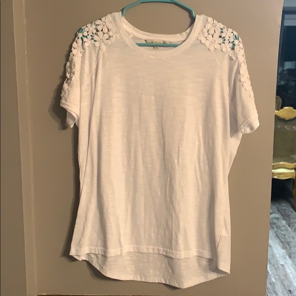 F&F Tops - Darling white t-shirt